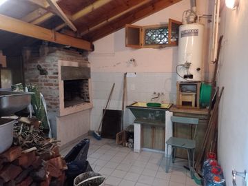 DOS CASAS SOBRE MISMO LOTE