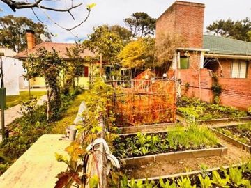 DOS CASAS SOBRE MISMO LOTE