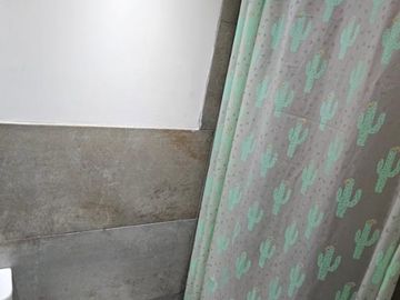 B° Jardin. Hermosa casa Desarrollada en P.B- Con pileta NO APTA BANCOR