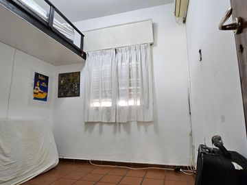 B° Jardin. Hermosa casa Desarrollada en P.B- Con pileta NO APTA BANCOR