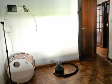 B° Jardin. Hermosa casa Desarrollada en P.B- Con pileta NO APTA BANCOR