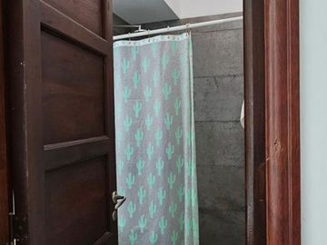 B° Jardin. Hermosa casa Desarrollada en P.B- Con pileta NO APTA BANCOR