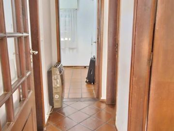 B° Jardin. Hermosa casa Desarrollada en P.B- Con pileta NO APTA BANCOR