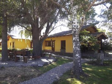 EN VENTA COMPLEJO TURISTICO EN ZONA CORDILLERANA