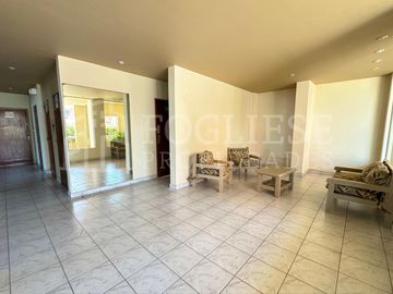 Departamento de 2 ambientes con vista al mar Gesell Norte