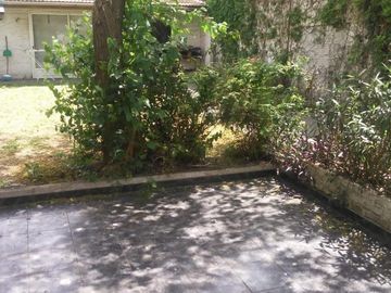 VENTA CASA 3 AMBIENTES COCHERAS Y QUINCHO EXCELENTE ZONA OPORTUNIDAD