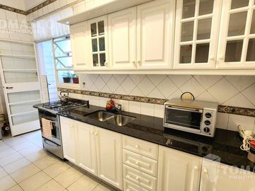 venta 4 ambientes con balcón amplio y muy luminoso