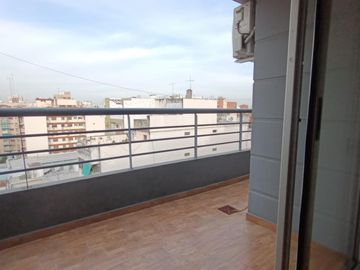 CABALLITO- Exclusivo departamento de 3 amb con balcón y terraza propia,  cochera y Amenities