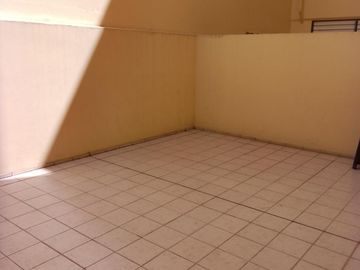 Venta departamento amplio 2 ambientes 66M2 con patio en Villa Devoto
