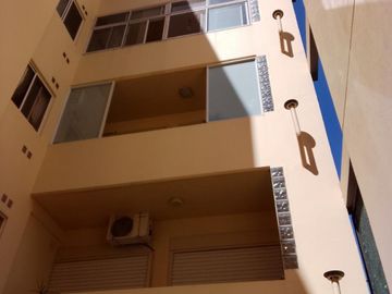 Venta departamento amplio 2 ambientes 66M2 con patio en Villa Devoto
