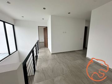 CASA EN VENTA EN VALLE DE  JURIQUILLA (LA RESERVA)