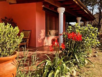 CASA EN VENTA PEGADA A COUNTRY LOS QUEBRACHOS
