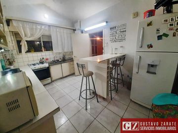 CASA EN VENTA EN ZONA SUR BARRIO PARQUE VELEZ SARSFIELD