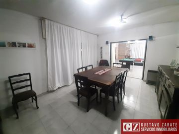 CASA EN VENTA EN ZONA SUR BARRIO PARQUE VELEZ SARSFIELD