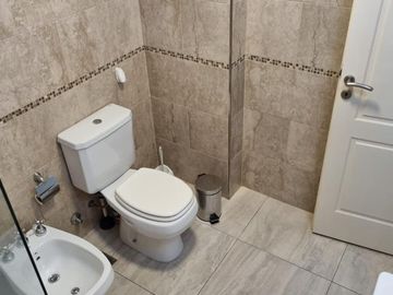 Excelente departamento  mono ambiente.