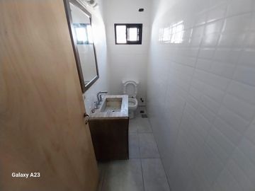 Excelente Casa 4 Ambientes En Venta, Los Paraisos 82, Villa Udaondo, Ituzaingó.