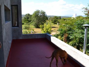 PROPIEDAD EN BARRIO CERRADO KEOKEN , TANTI