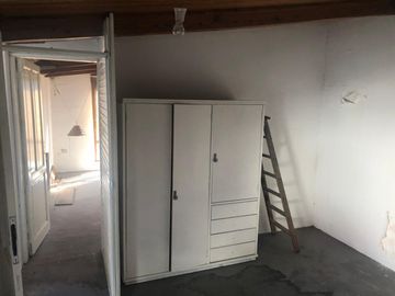 Venta casa 6 amb con cochera. Oportunidad
