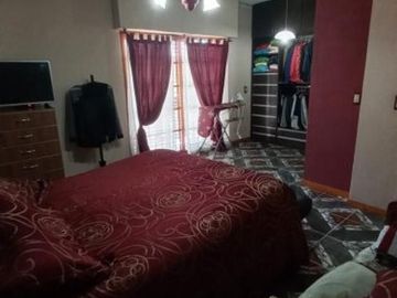 VENTA DE EXCELENTE CHALET DE 4 AMBIENTES CON COCHERA EN MONTE GRANDE - POSIBILIDAD DE PERMUTA (LOMAS, BANFIELD, TEMPERLEY)