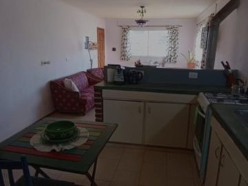 VENDO CASA 4 AMB CON TROTADORA PARA 2 AUTOS