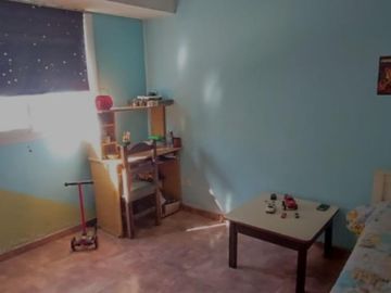 VENDO CASA 4 AMB CON TROTADORA PARA 2 AUTOS
