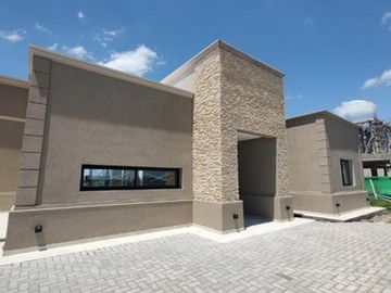 Casa En Venta A Estrenar Barrio La Magdalena Anticipo + Financiación En Pesos O Dolares