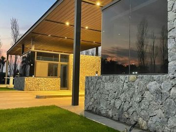 Casa En Venta A Estrenar Barrio La Magdalena Anticipo + Financiación En Pesos O Dolares