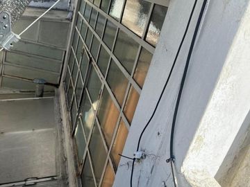 Casa con Cochera y Terraza