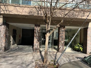 Venta depto 3 ambientes, al frente con balcón.
