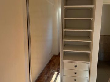 Venta depto 3 ambientes, al frente con balcón.