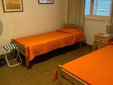 Casa de 3 dormitorios a una cuadra del mar