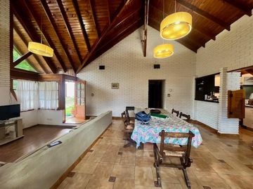 CHALET DE 4 AMB EN COUNTRY EL PARAISO