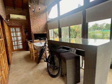 CHALET DE 4 AMB EN COUNTRY EL PARAISO