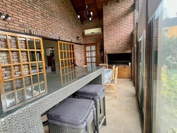 CHALET DE 4 AMB EN COUNTRY EL PARAISO