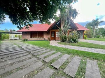 CHALET DE 4 AMB EN COUNTRY EL PARAISO
