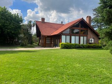 CHALET DE 4 AMB EN COUNTRY EL PARAISO
