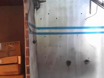 CASA MULTIFAMILIAR CON GALPÓN - LA TABLADA