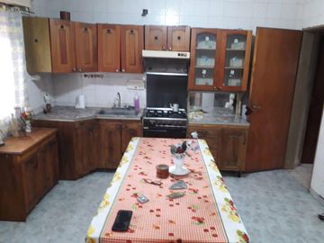 PH 2 ambientes en venta con patio