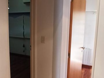VENTA 3 AMBIENTES MAS ESCRITORIO CON COCHERA EN LANUSITA