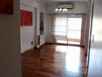 VENTA 3 AMBIENTES MAS ESCRITORIO CON COCHERA EN LANUSITA