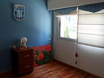 VENTA 3 AMBIENTES MAS ESCRITORIO CON COCHERA EN LANUSITA