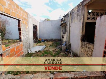 CASA EN PH, 3 AMBIENTES, CON DEPTO A TERMINAR, PASO DEL REY SUR CENTRO, MORENO