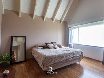 SOÑADA CASA EN VILLA ALLENDE GOLF-  IDEAL EMPRENDIMIENTO COMERCIAL -