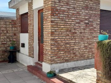 &quotVENTA" CASA AMPLIA - CORONEL DORREGO