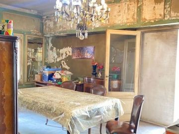 CHALET DE 4 AMBIENTES A REFACCIONAR EN VENTA - MORON NORTE