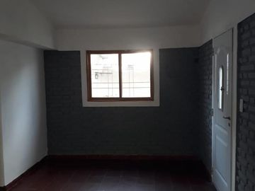 OPORTUNIDA EN VENTA LOCAL COMERCIAL Y VIVIENDA SOBRE AVENIDA