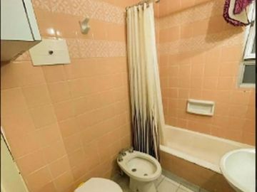 Monoambiente Dividido con Balcón en Venta en Plaza Colón