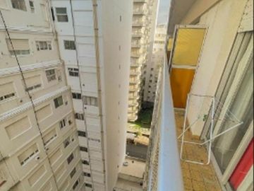 Monoambiente Dividido con Balcón en Venta en Plaza Colón