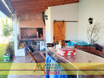 Casa quinta Francisco Alvarez