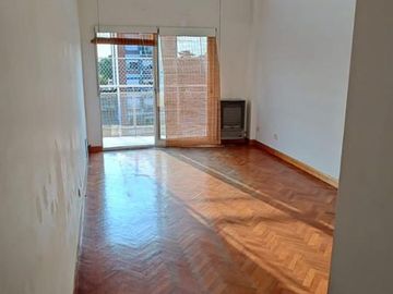 VENTA DEPARTAMENTO 2 AMB. TIPO DUPLEX (DOS PLANTAS) MUY LUMINOSO